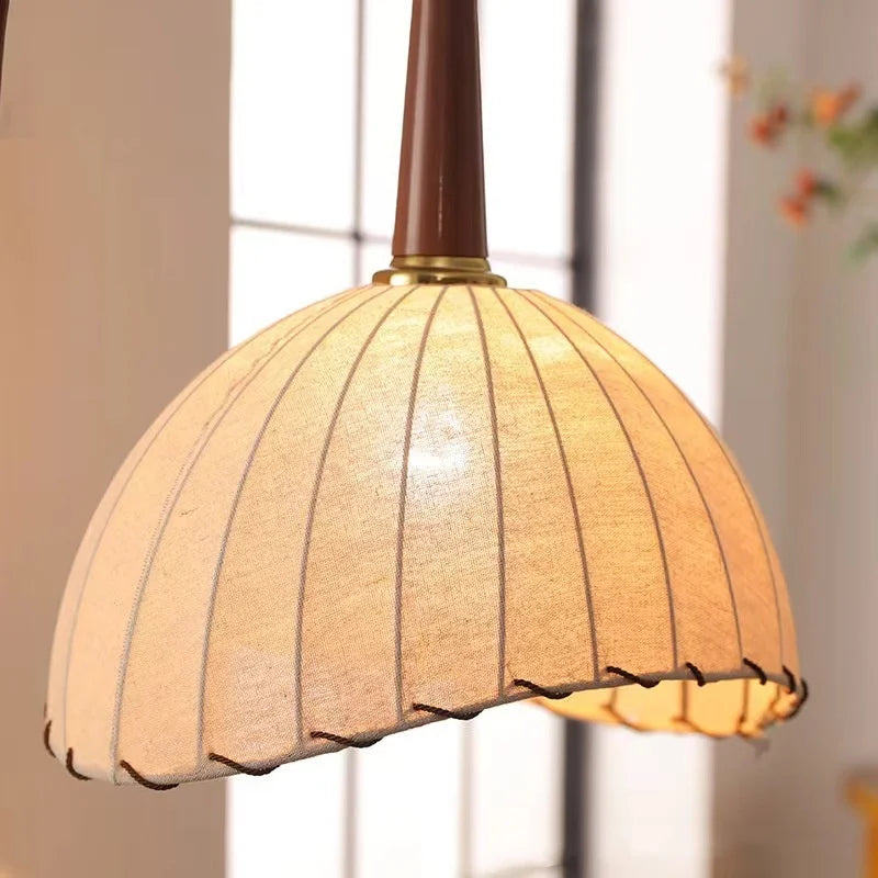 Living Room Floor Lamp French Antique Style Wabi Sabi Style Fire New Chinese Retro Bedside Lamp Shelf Light 2024 New
